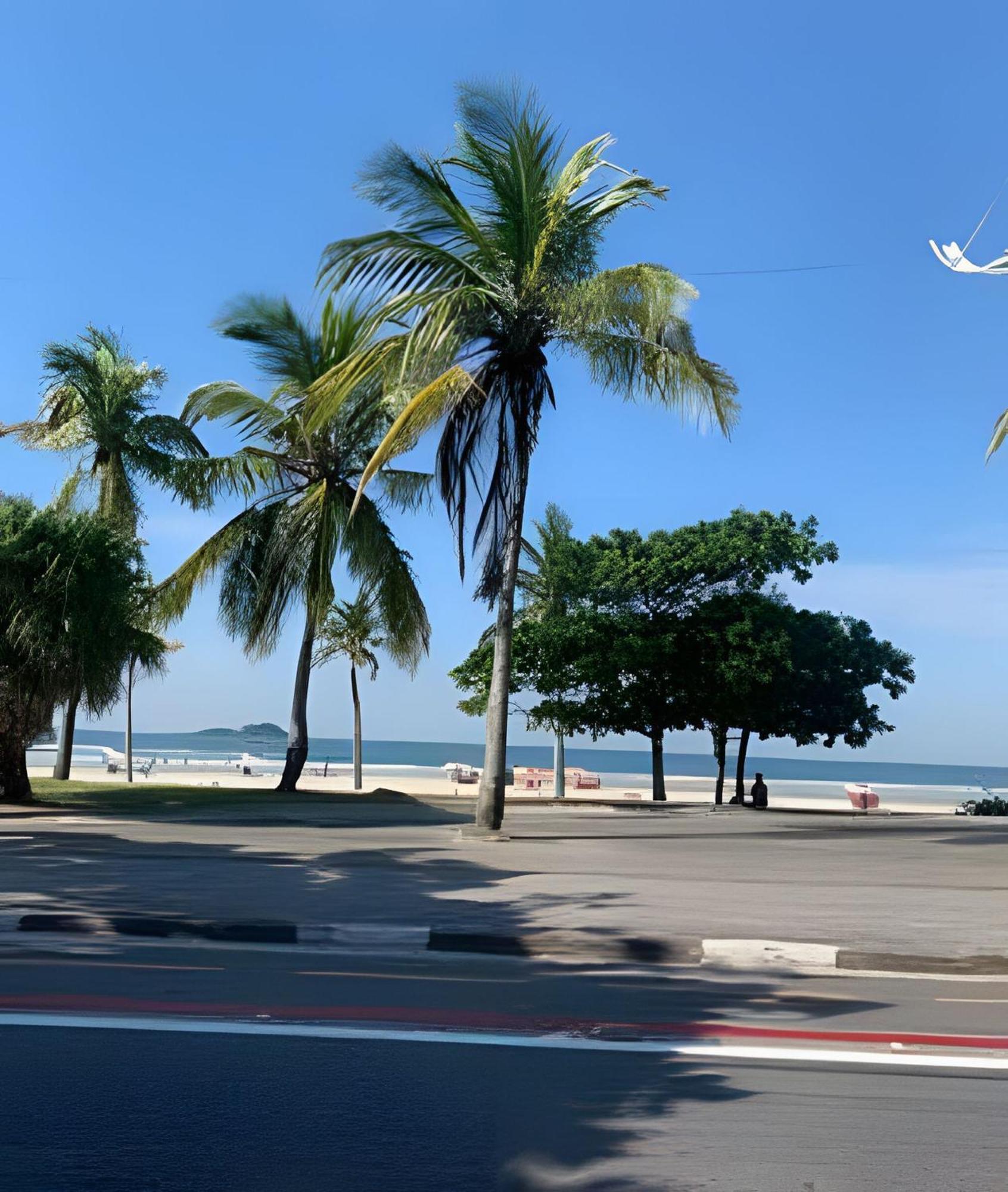 Apto Na Enseada Excelente Localizacao, 500M Da Praia, Garagem, Ar Condicionado Portaria 24 Horas กัวรูจา ภายนอก รูปภาพ