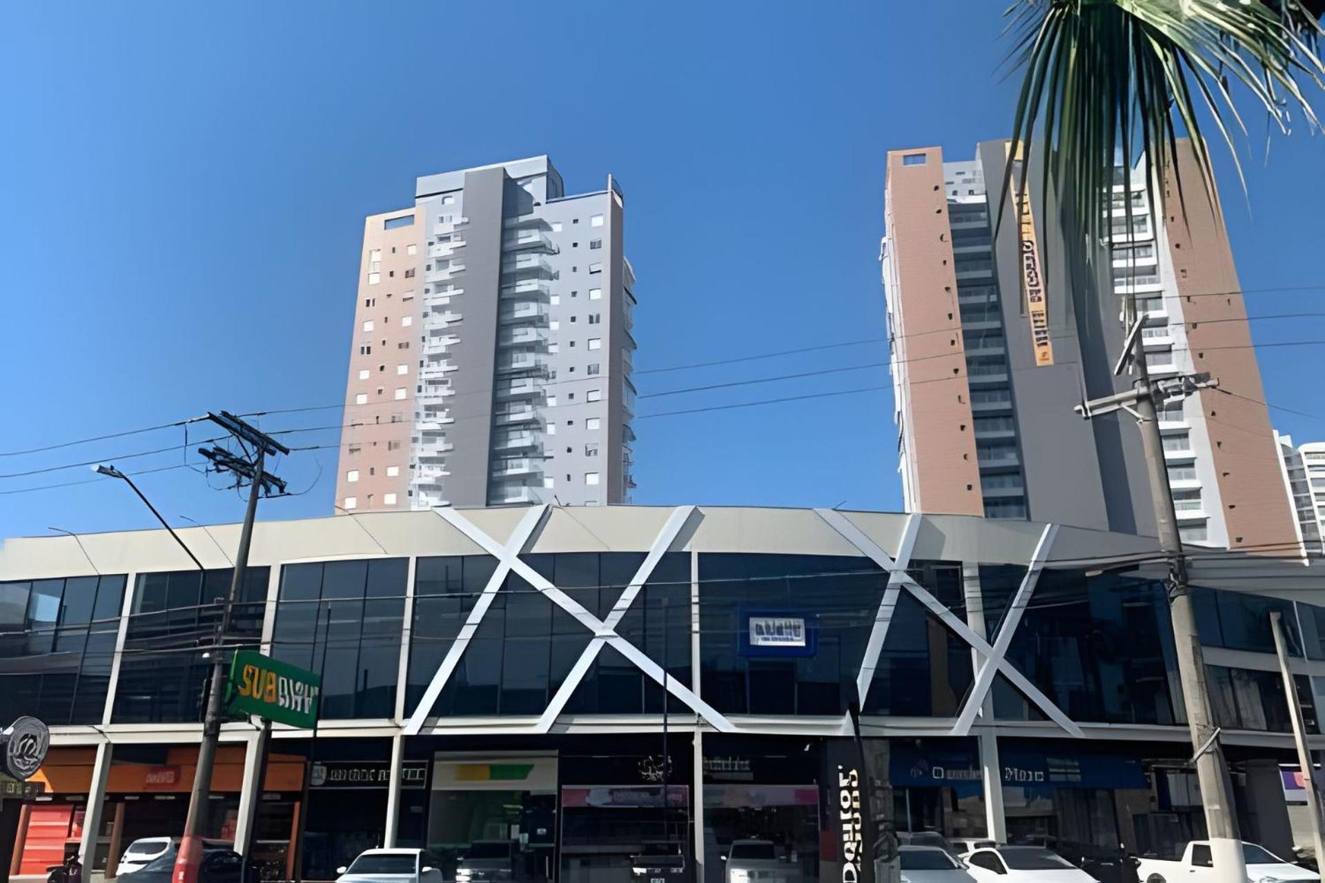 Apto Na Enseada Excelente Localizacao, 500M Da Praia, Garagem, Ar Condicionado Portaria 24 Horas กัวรูจา ภายนอก รูปภาพ