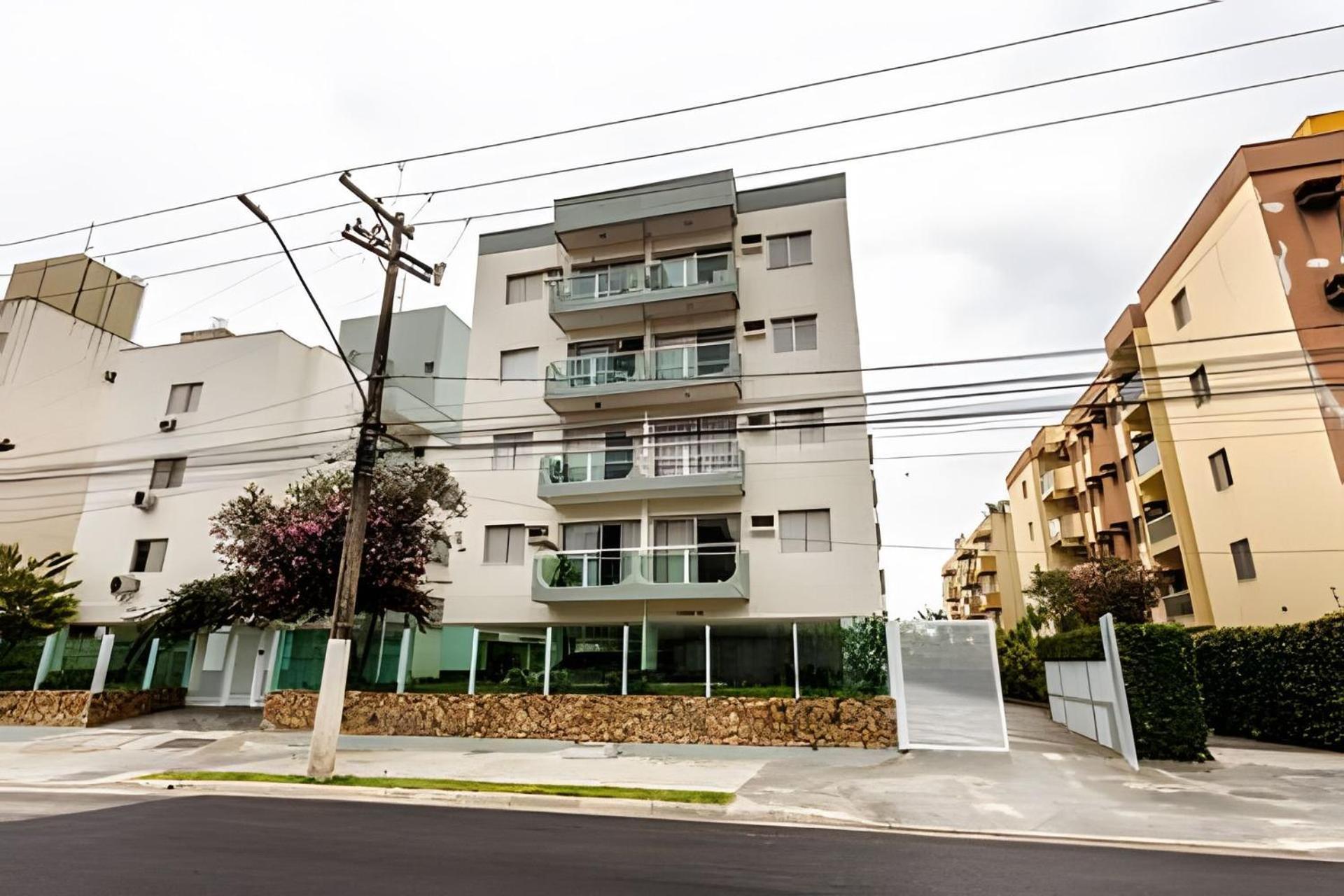 Apto Na Enseada Excelente Localizacao, 500M Da Praia, Garagem, Ar Condicionado Portaria 24 Horas กัวรูจา ภายนอก รูปภาพ